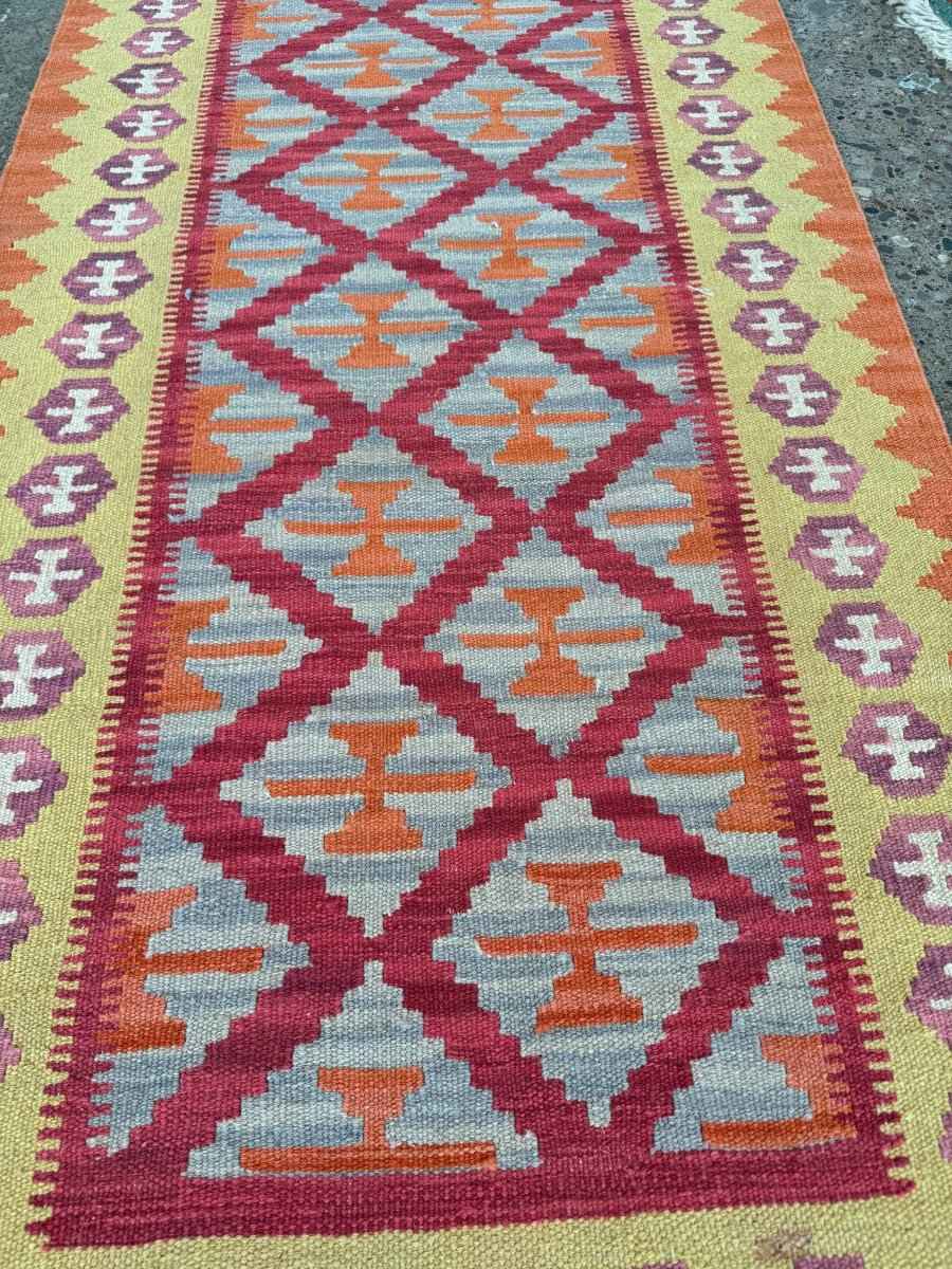 Persian Shiraz Kilim Runner Rug | 2' 9" x 6' 5"