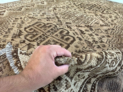 Persian Shiraz Rug | 5' 5” x 7' 11"