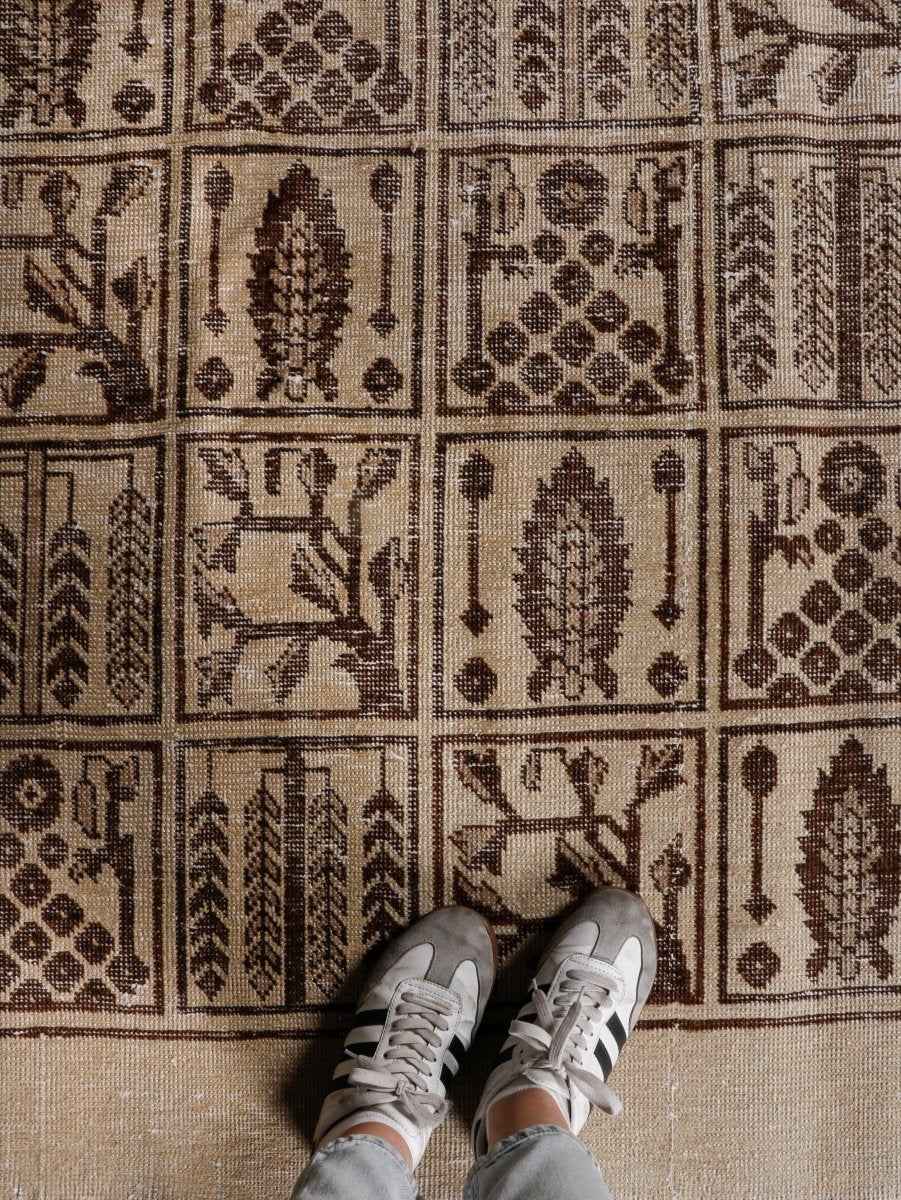 Persian Tabriz Rug | 5' 11” x 8' 10"