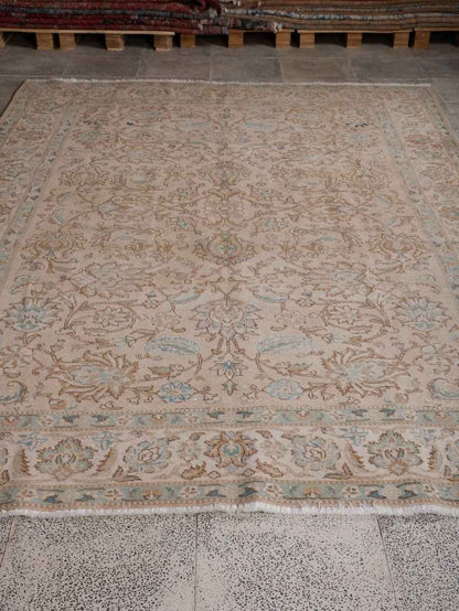 Persian Tabriz Rug | 6' 11” x 10' 1"