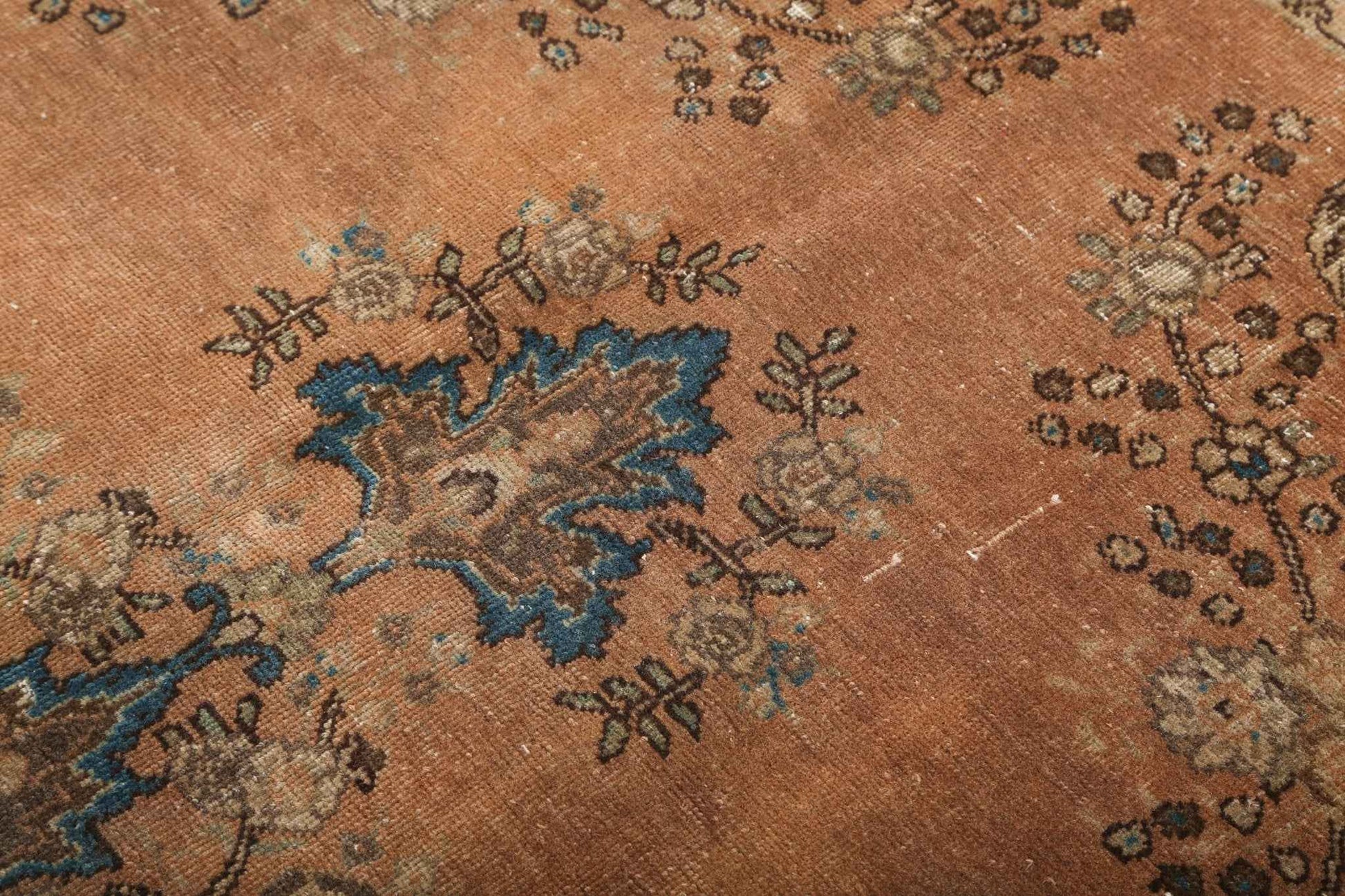 Persian Tabriz Rug | 6' x 9'