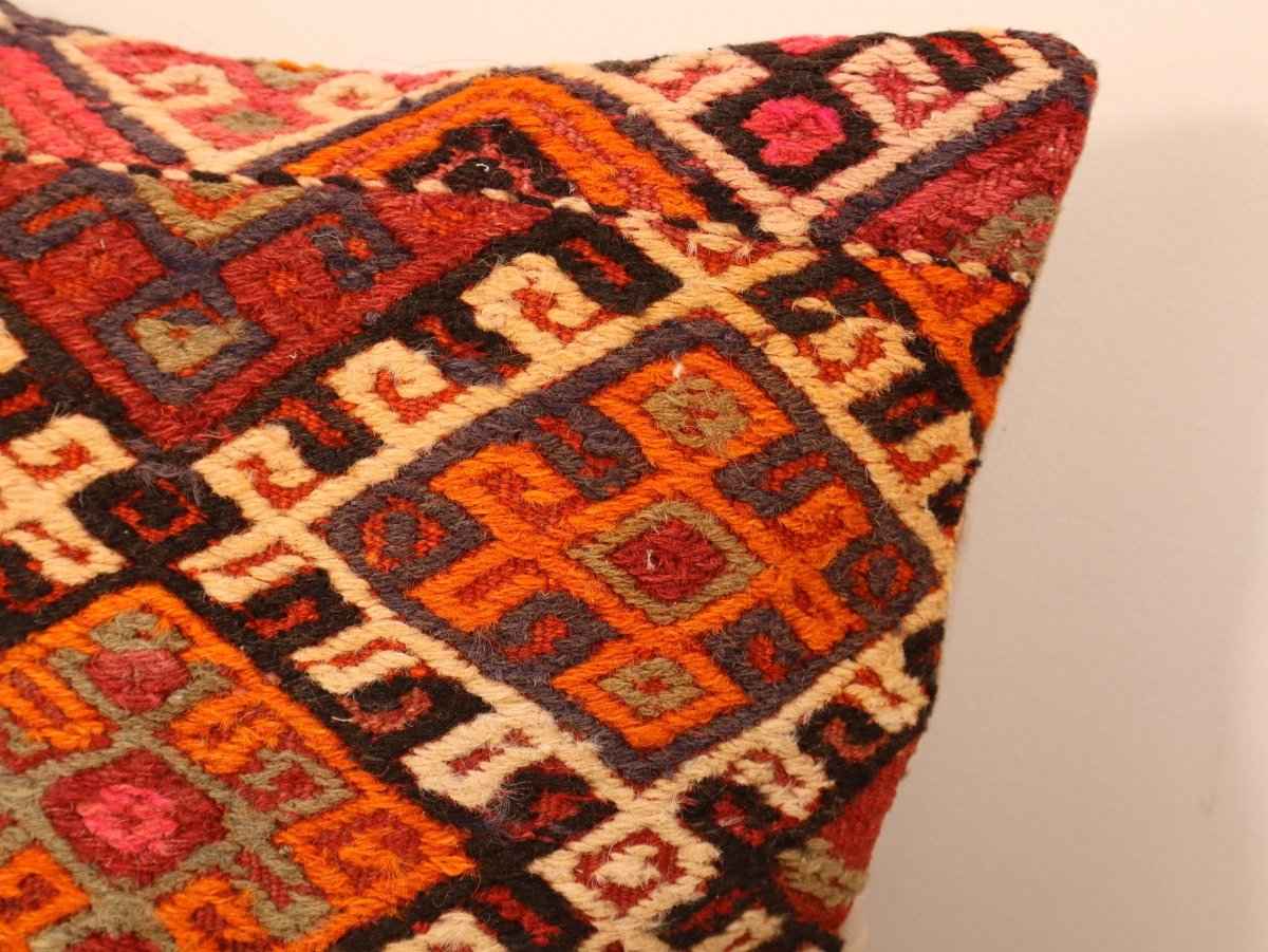 Pillow No. 011 | 16" x 16"