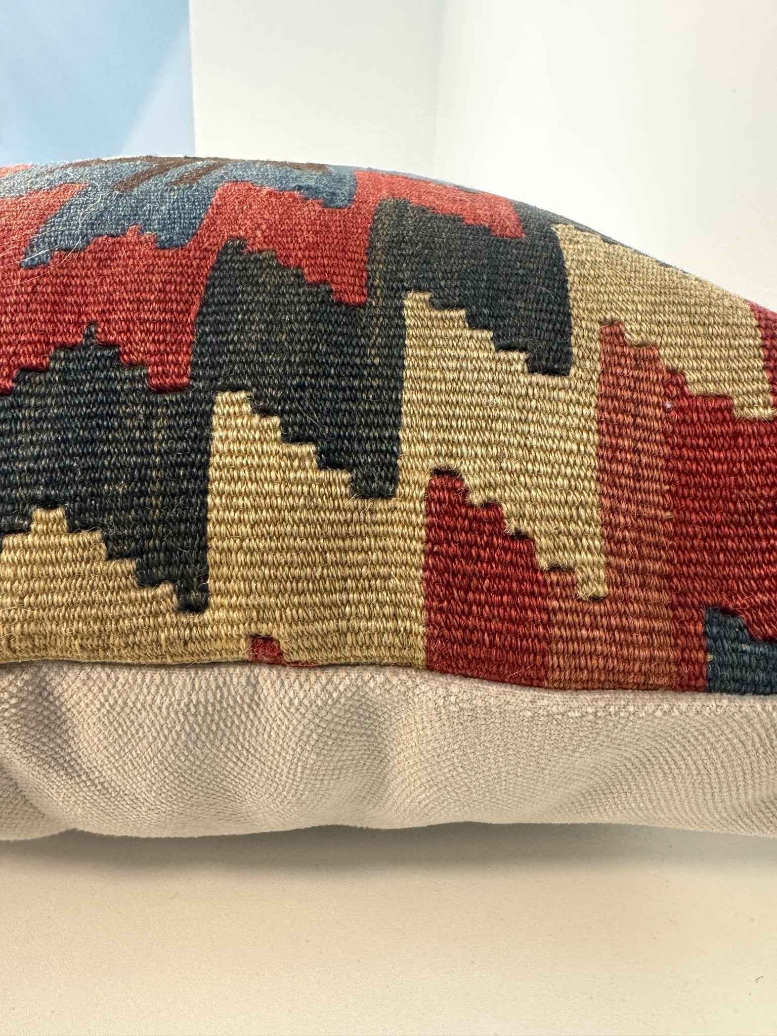 Pillow No. 025 | 16" x 16"