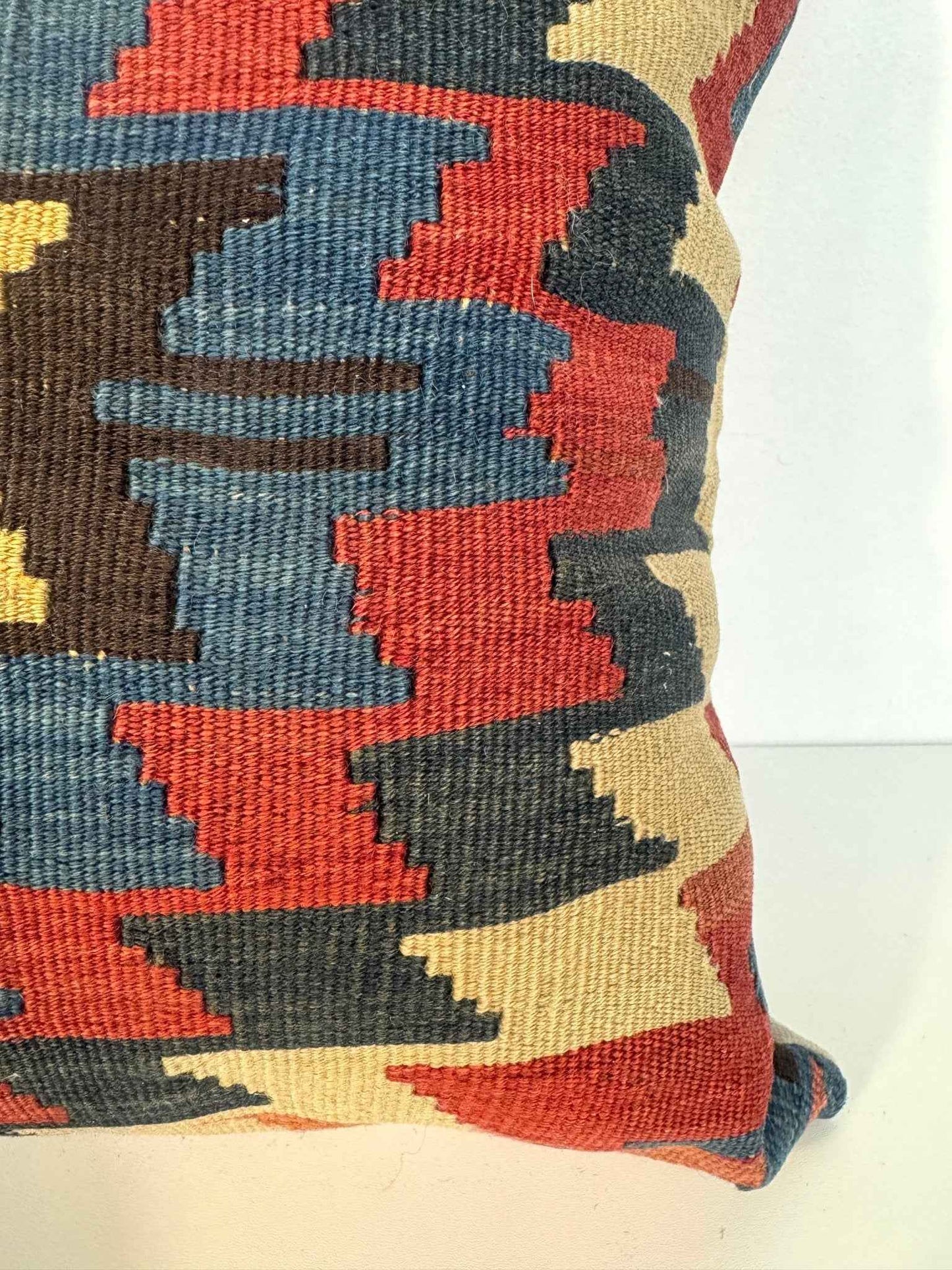 Pillow No. 025 | 16" x 16"
