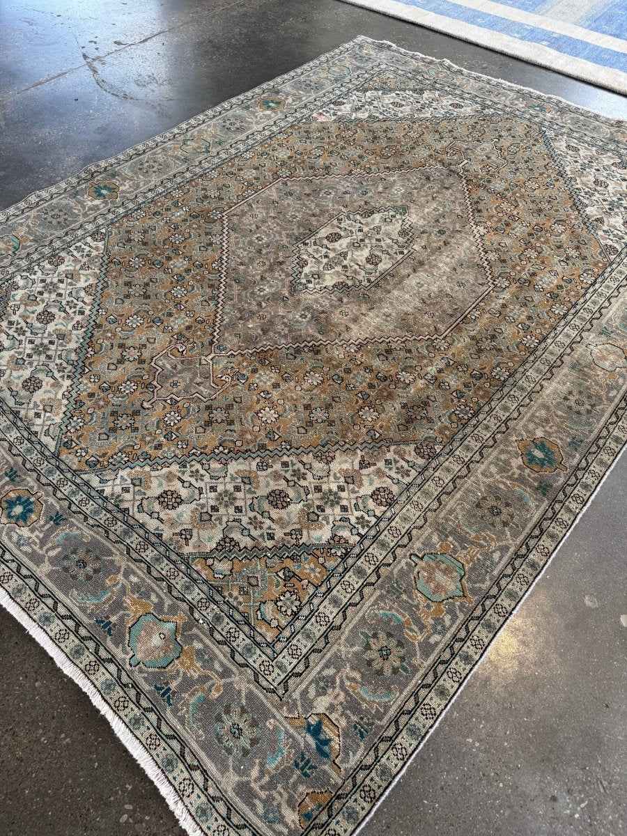 Vintage Ardabil Rug | 6' 11"	x 9' 5"